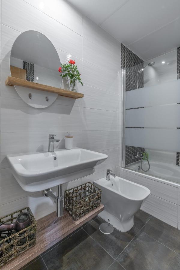 Tuguest Postigo I Catedral Apartment - Free Parking Granada Exterior foto